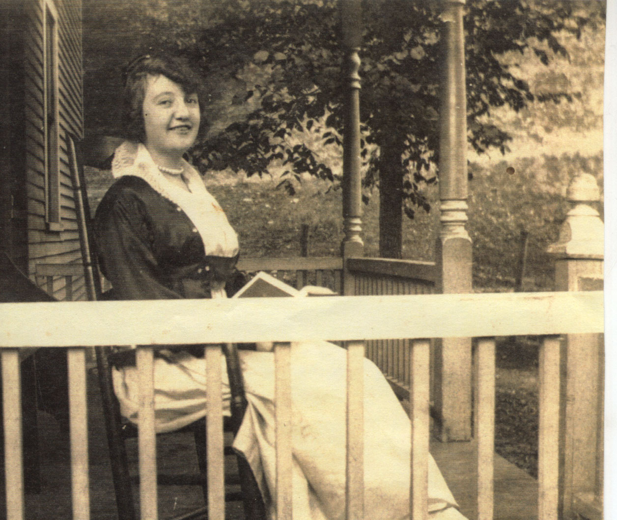Aline Goodrich.JPG (292391 bytes)